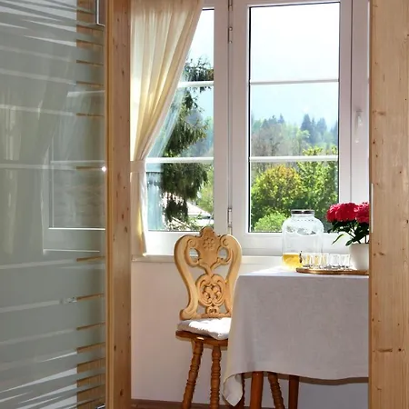 Trettachblick Apartman *